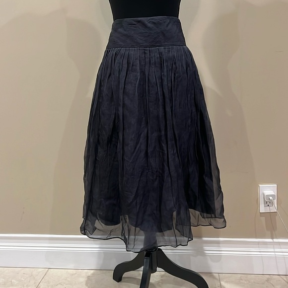 Dkny Dresses & Skirts - DKNY 100% silk vintage beautiful skirt fully lined I must have!!